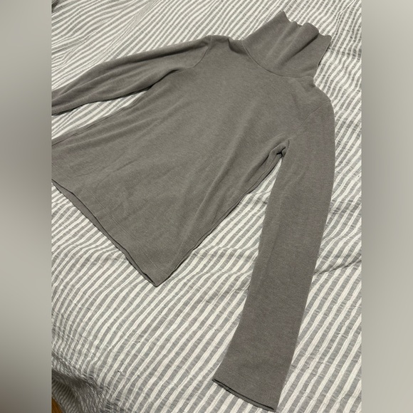 Uniqlo HEATTECH Turtleneck XS - Picture 5 of 6